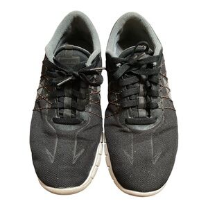 Men's Black Nike Air Athletic Shoes 9.5